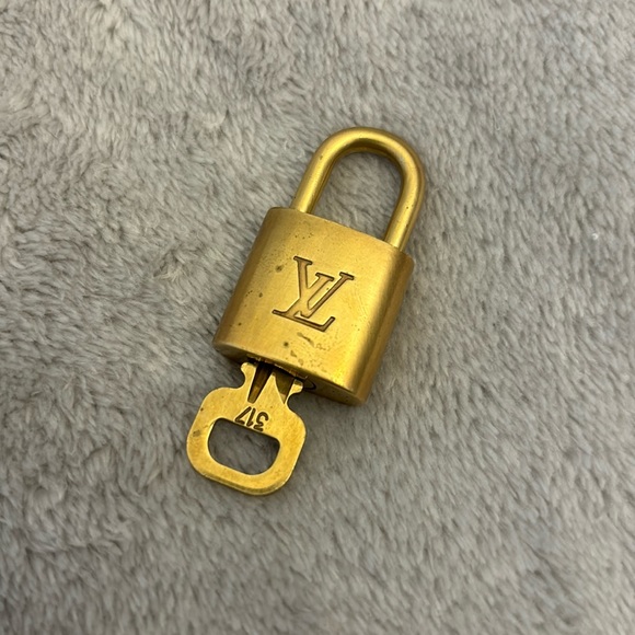 Louis Vuitton Lock & Key #317 - Picture 1 of 7